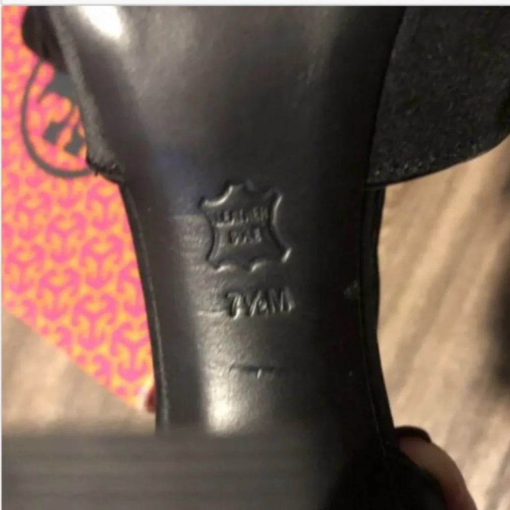 Tory Burch Satin heels